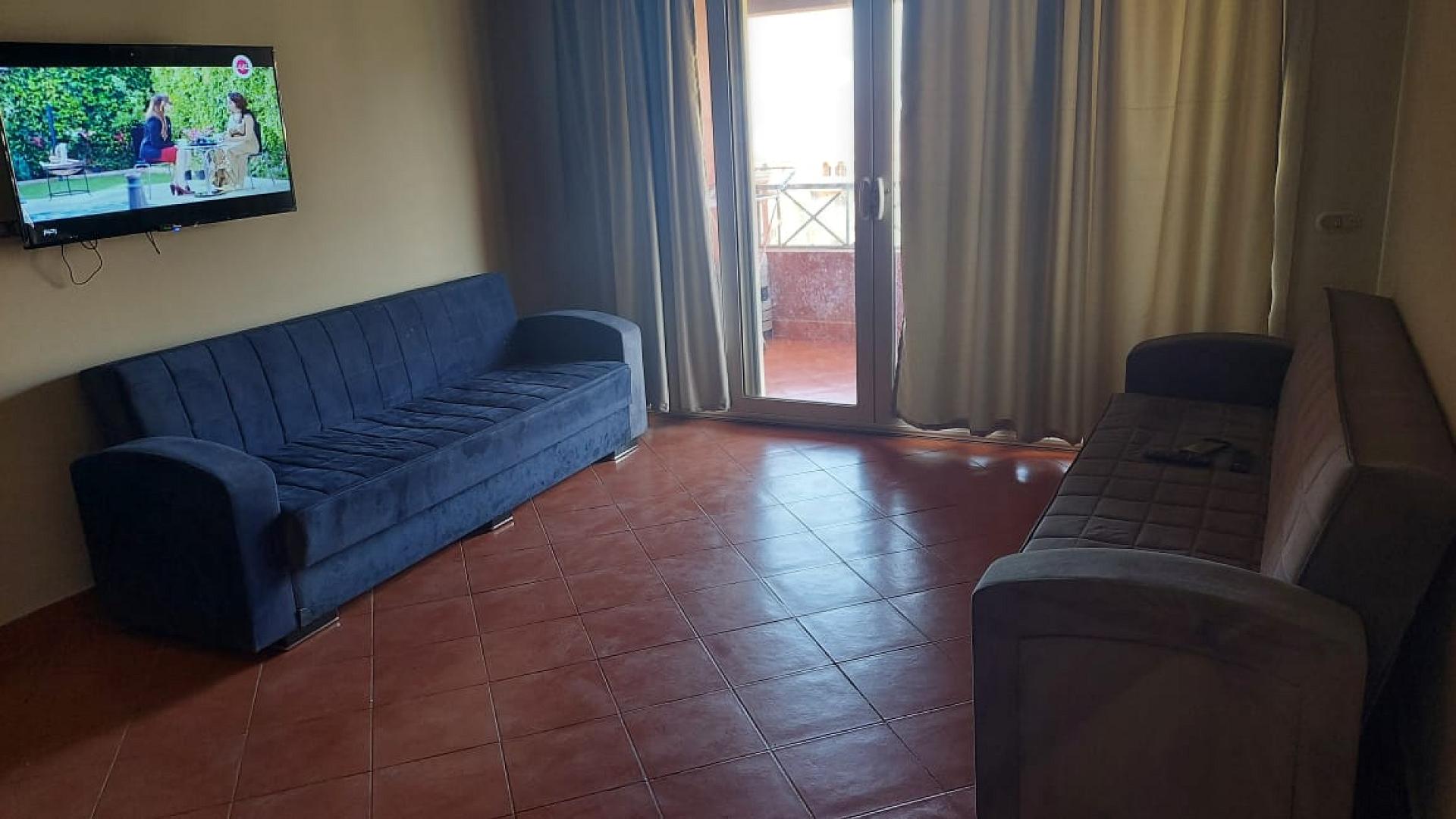 شاليه للبيع فوري غرفتين عالبحر والبسين 