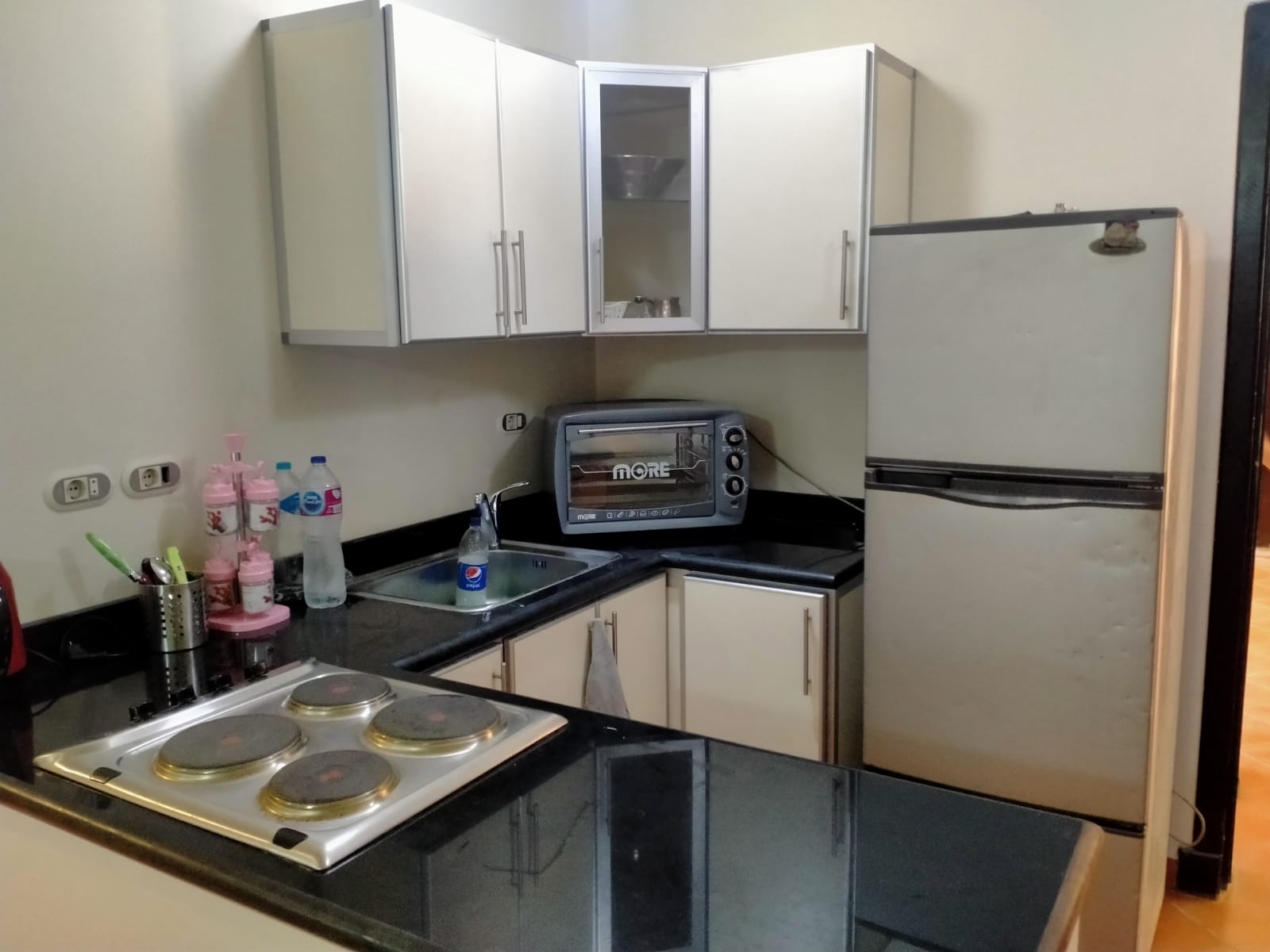 امتلك الان شالية مصطبة اولي عالبحر مباشر 