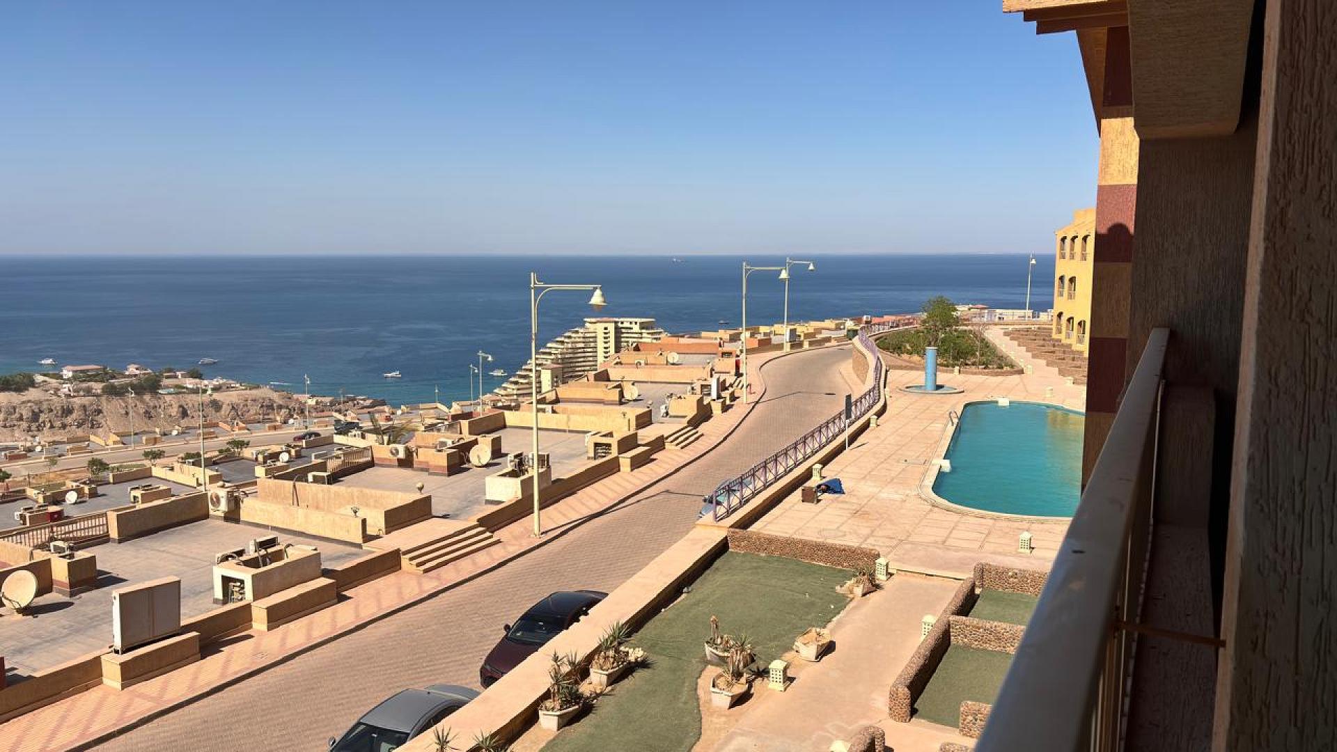 شاليه بسعر ممتاز بفيو روعه عالبحر 100م _ غرفتين 