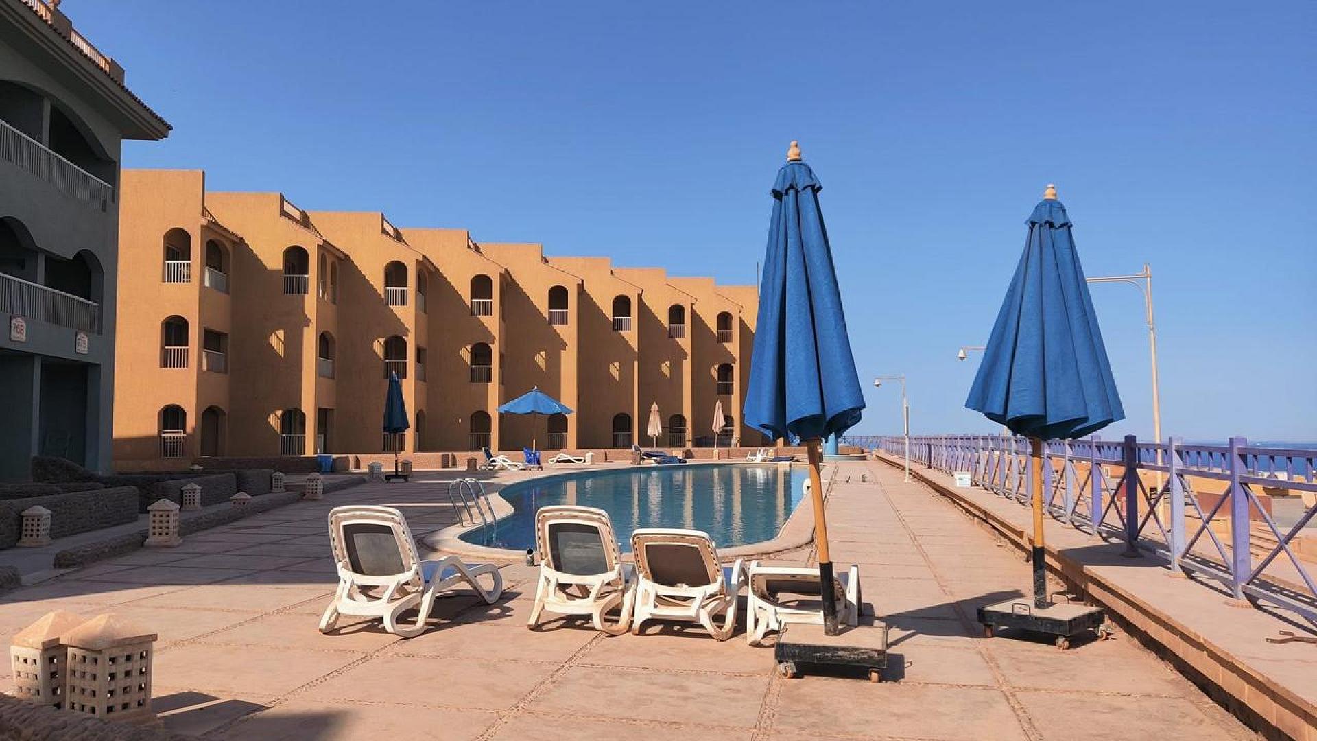 شاليه للبيع فالحدائق المعلقة ارضي + جاردن شايفه البحر بأقل سعر فالسوق !!