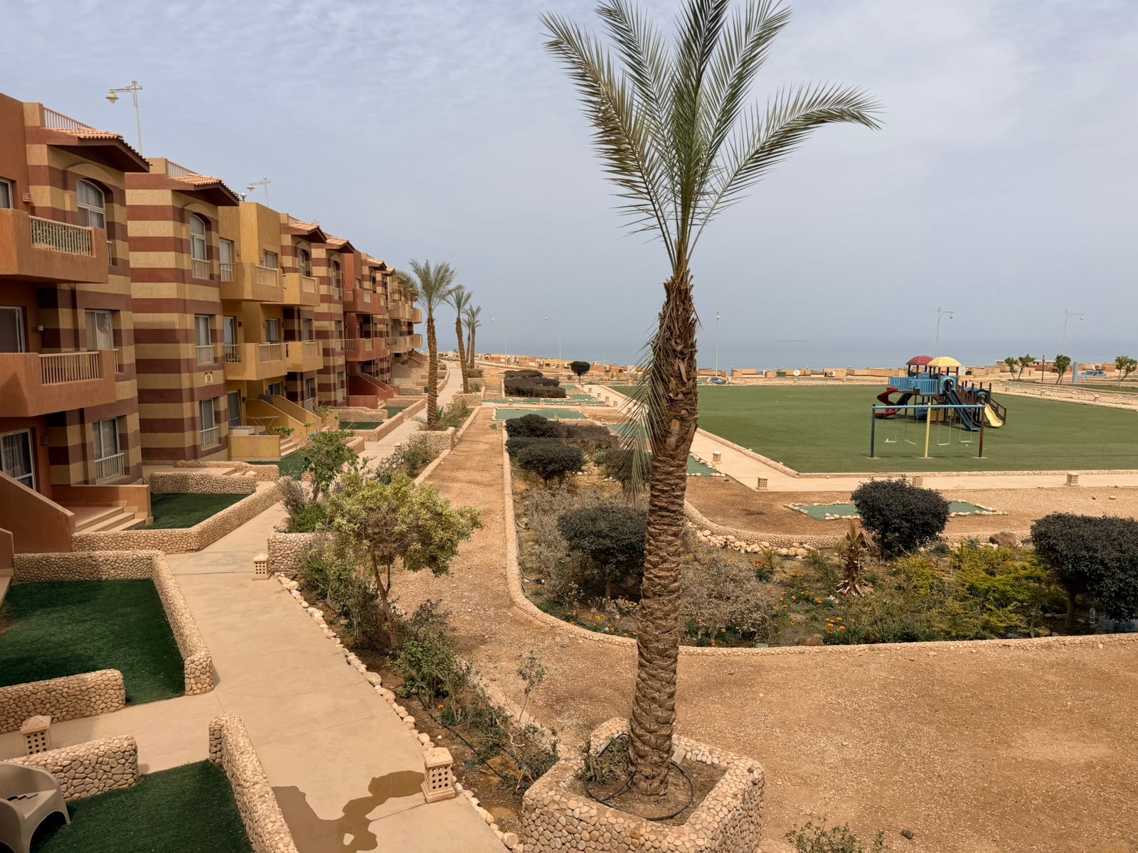 شاليه لقطة بأرخص سعر جاهز بفرش فندقي 100م