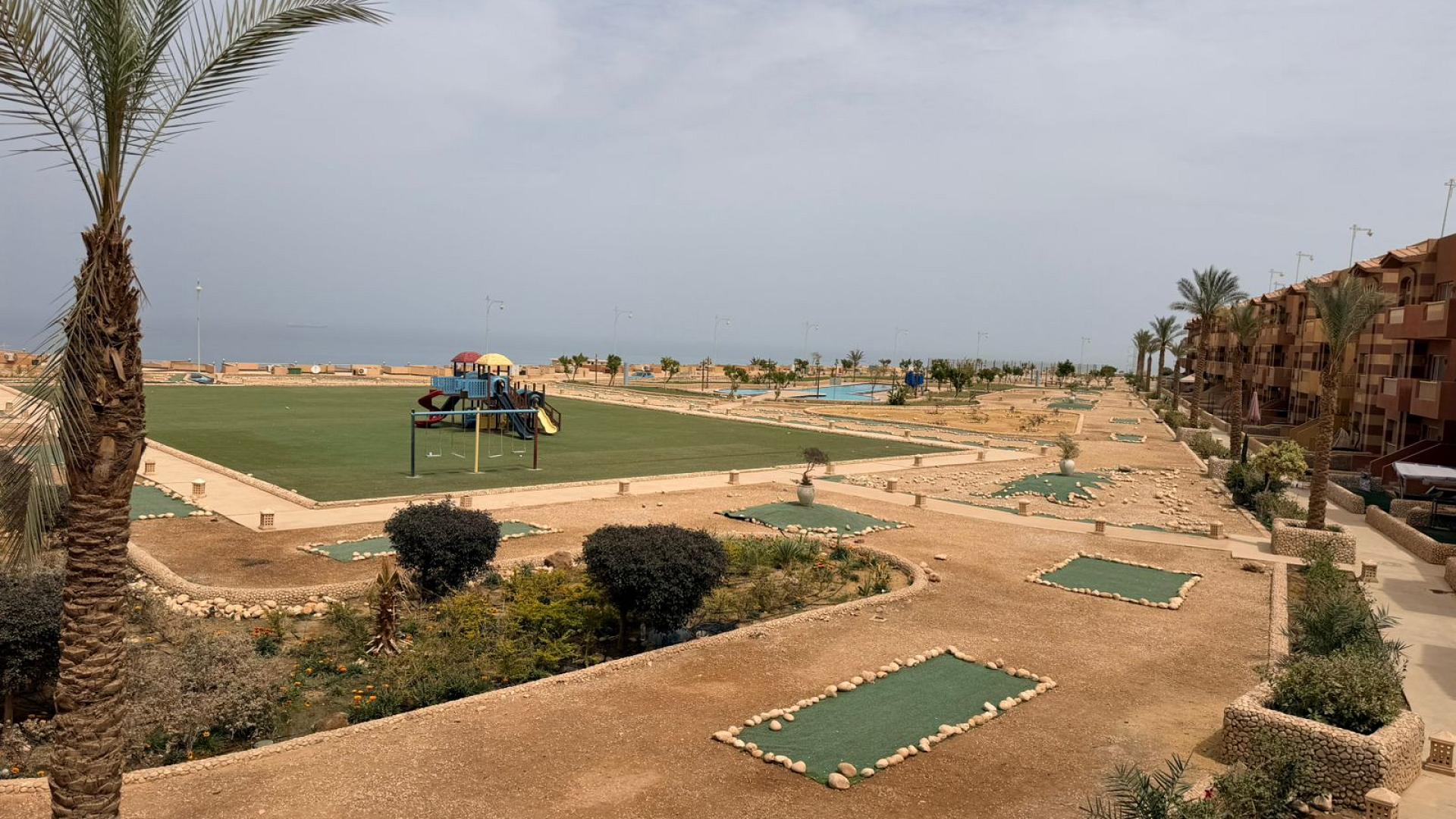 شاليه لقطة بأرخص سعر جاهز بفرش فندقي 100م