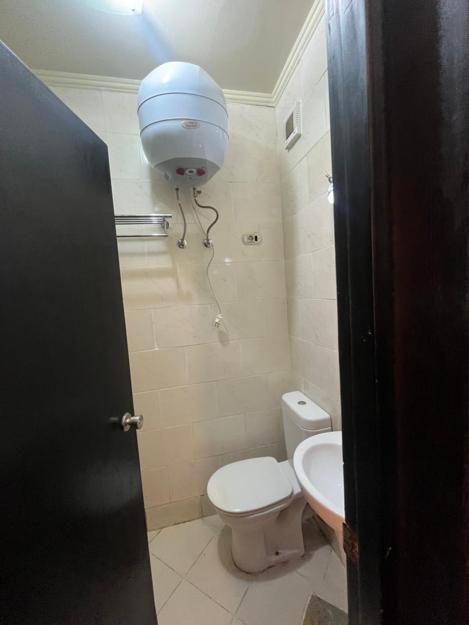 شالية متاح فورا للمعاينة شايف البسين 100م غرفتين مفروش ومجهز بالكامل !!