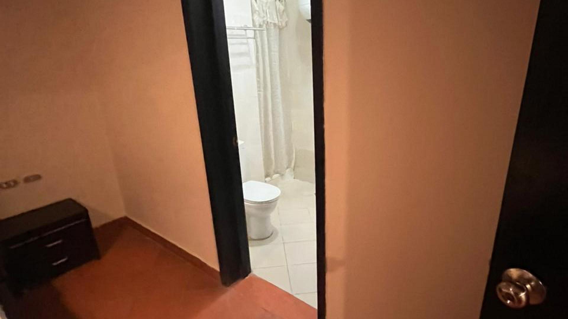 شالية متاح فورا للمعاينة شايف البسين 100م غرفتين مفروش ومجهز بالكامل !!