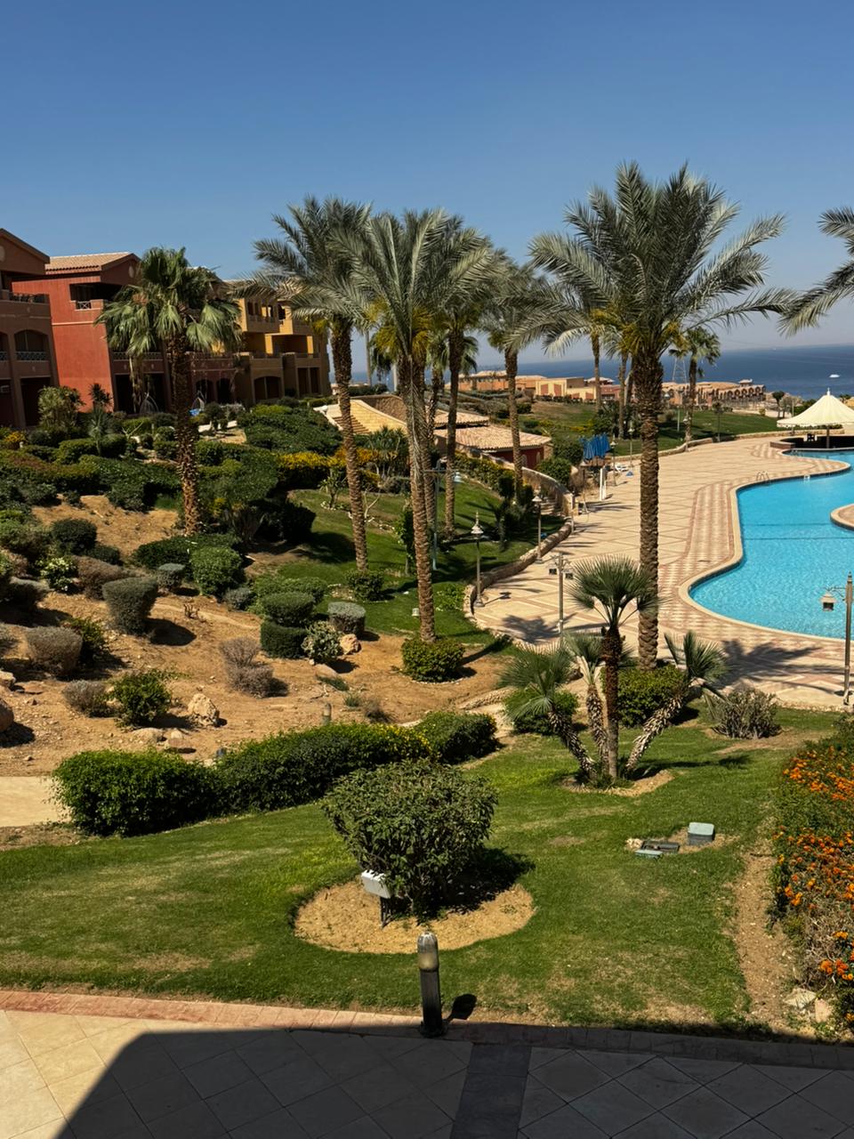 شاليه 100 للبيع فيو بحر مباشر 