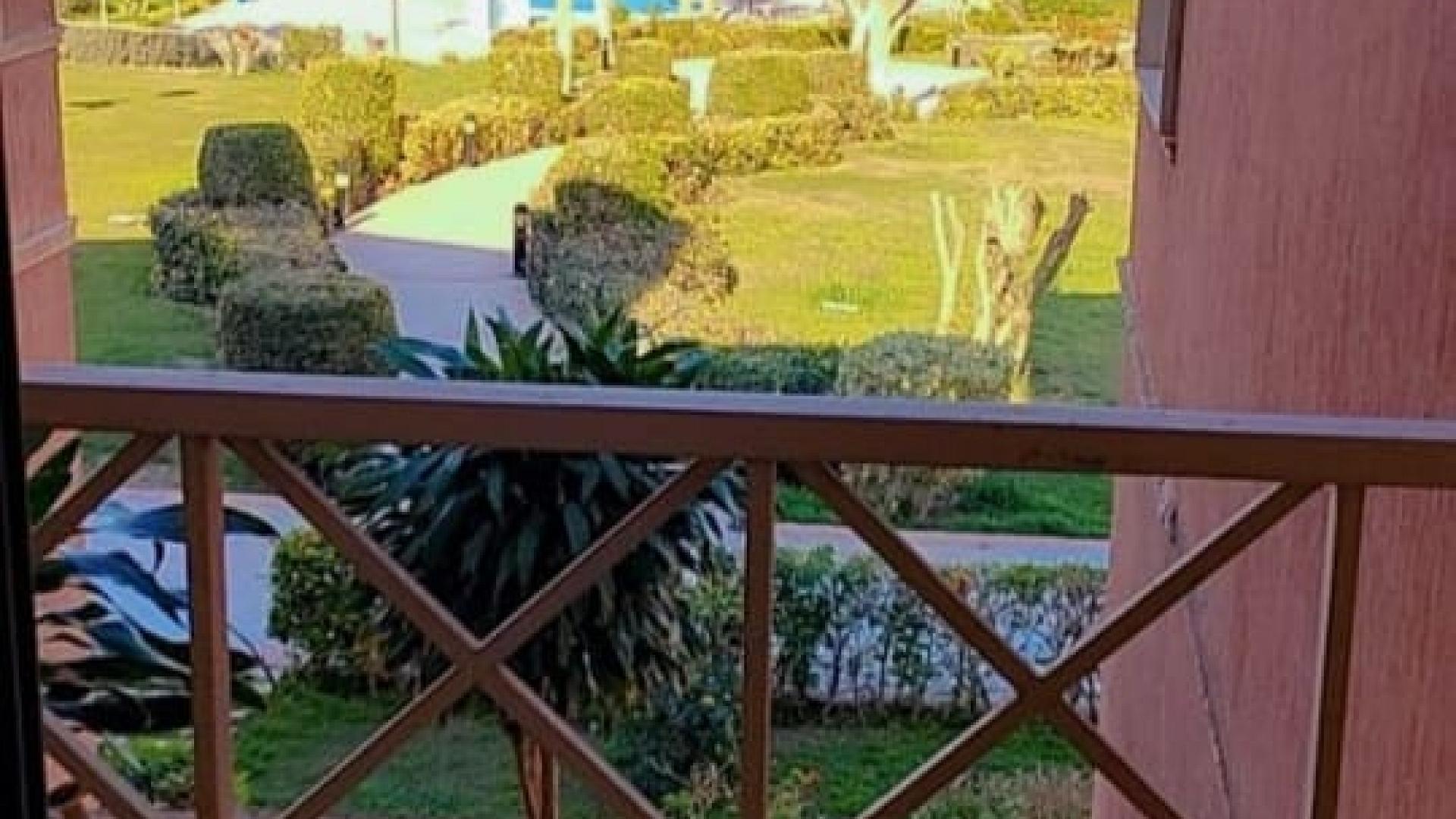 شاليه 100 للبيع فيو بحر مباشر 